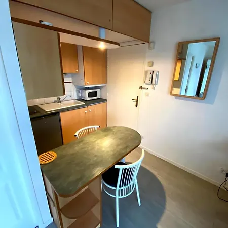Apartman T2 Avec Parking Sous Sol Et Piscine Dans La Rochelle
