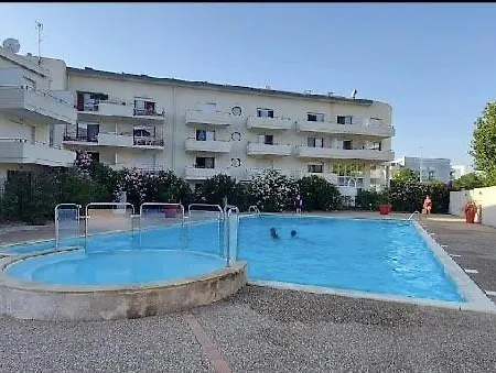 T2 Avec Parking Sous Sol Et Piscine Dans Lejlighed *
